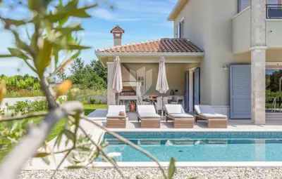 Haus 170 m², Umgebung von Labin - Pool und Terrasse - 4