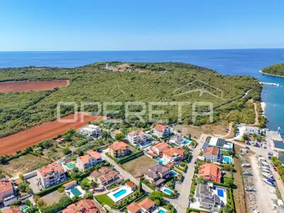 Građevinsko zemljište 844 m², Volme - 120 m od mora - 2