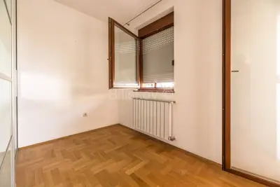 Stan 38 m², Vrbani 3 - jednoiposoban, lift - 4