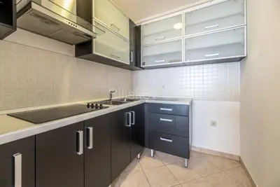 Stan 38 m², Vrbani 3 - jednoiposoban, lift - 9