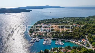 Baugrundstück 1.274 m², Milna auf Brač, 100 m vom Meer - 4