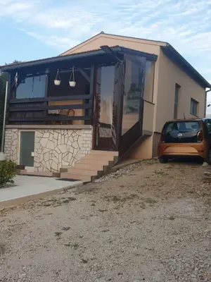 Kuća 35 m², Duga Uvala - mirna lokacija u prirodi - 2