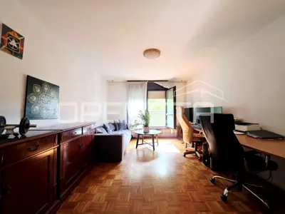 Wohnung 64 m², Malešnica, 2-Zimmer mit Loggia