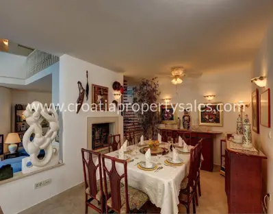 House, Brač, 220 m², 1 500 000 € - 4