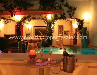 House, Brač, 220 m², 1 500 000 € - 12