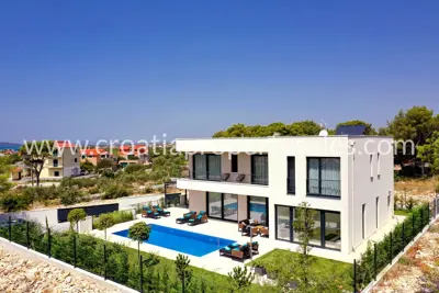Villa 250 m², Šibenik - luxuriös eingerichtet und neu erbaut - 2