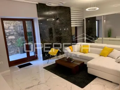 Wohnung 95 m², Poreč Zentrum, 30 m vom Meer und Garten 30 m² - 2
