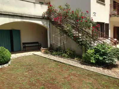 Haus 212 m², Jehnići bei Poreč, großes Bauland - 4