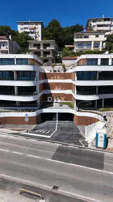 Stan 240 m², Opatija - Centar, terasa 90 m² i pogled na more - 17