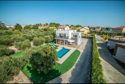 Vila u Vodnjanu, pogled na Brijune i Pulu - 15