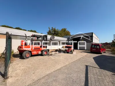 Geschäftsgebäude 494 m², Sveti Ivan Zelina - ruhige Lage