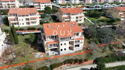 Apartment 65 m², Novi Vinodolski - first row to the sea - 9