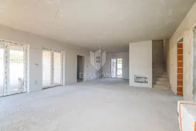 Svetvinčenat, okolica, moderna vila u suvremenom mediteranskom stilu - 8