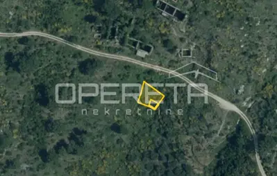 Podgora - agricultural land with panoramic views