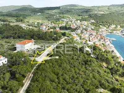 Građevinsko zemljište 800 m², Povlja na Braču, 200 m od mora - 2