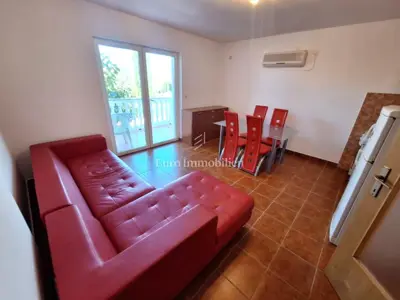 Stan 94 m², Malinska na otoku Krku, dva apartmana - 7