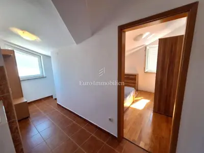 Stan 94 m², Malinska na otoku Krku, dva apartmana - 3