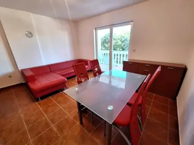 Stan 94 m², Malinska na otoku Krku, dva apartmana - 9