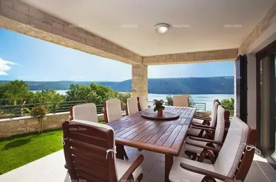 Vila 230 m², Rabac, bazen i natkrivena terasa - 10