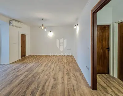 Stan 56 m², Buje - centar, 2 spavaće sobe - 7