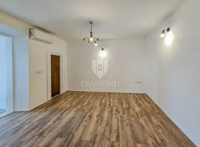 Stan 56 m², Buje - centar, 2 spavaće sobe - 5