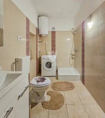 Stan 56 m², Buje - centar, 2 spavaće sobe - 6