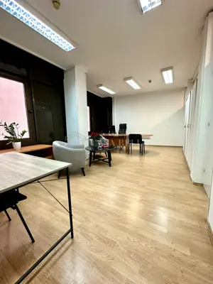Poslovni prostor 85 m², Rijeka Centar - terasa i arhiva - 2