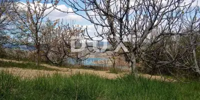 Landwirtschaftsfläche, Stari Pazin - Blick auf den Butoniga-See - 5