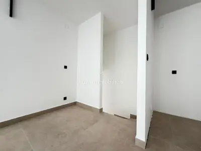 Stan 111,84 m², Novalja - 3 sobe, vrt i terasa - 7
