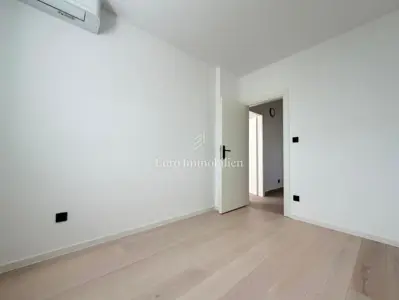 Stan 111,84 m², Novalja - 3 sobe, vrt i terasa - 18