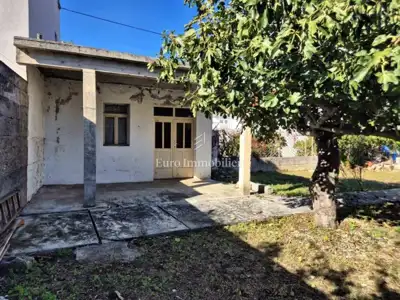 House 166 m², Murter - center, 4 parking spaces - 2