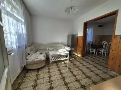 House 166 m², Murter - center, 4 parking spaces - 8