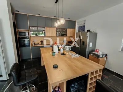 Doppelhaus 255,5 m², Nin - Pool und 310 m vom Meer - 5