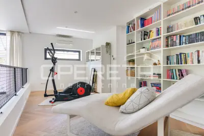 House 270 m², Lašćina - quiet location surrounded by greenery - 9