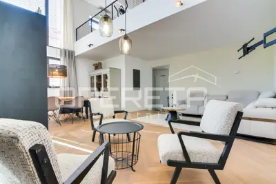 House 270 m², Lašćina - quiet location surrounded by greenery - 2