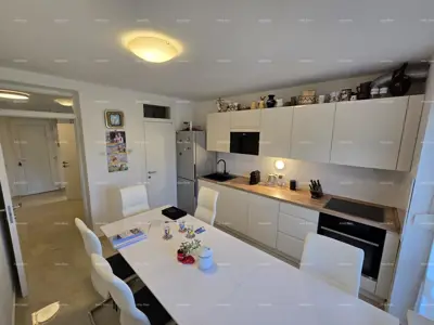 Stan 72 m², Veruda Pula - renoviran i namješten - 13