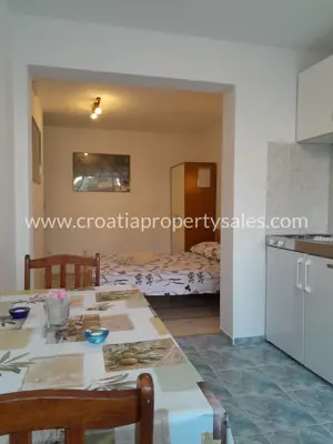 House 294 m², Otok Hvar - quiet location near the center - 10