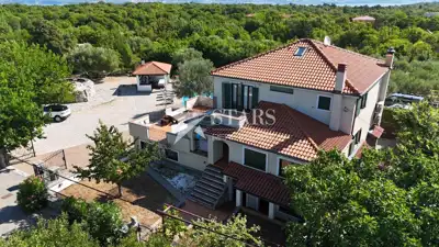 House for sale in Dobrinj i okolica, 3794 m² - 3