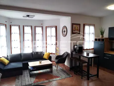 Haus 226 m², Kloštar Ivanić, Pool und Weinberg - 12