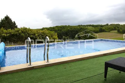 Haus 226 m², Kloštar Ivanić, Pool und Weinberg - 2