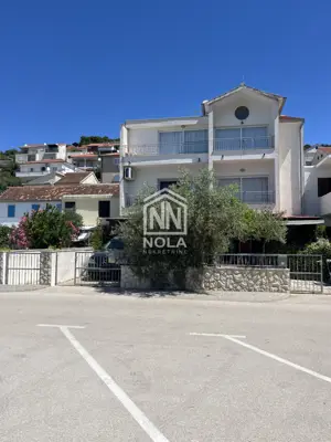 Stan 54 m², Tisno - prvi red do mora - 2