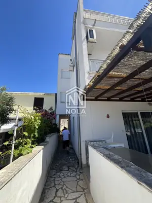 Stan 54 m², Tisno - prvi red do mora - 15