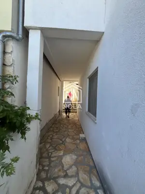 Stan 54 m², Tisno - prvi red do mora - 17