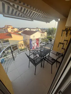 VODICE – namješten dvosoban stan, mirna lokacija - 12