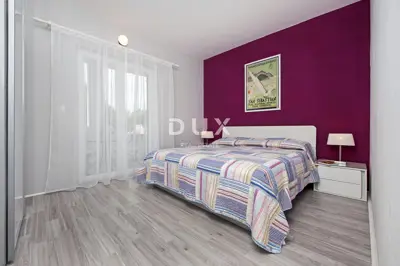 House 360 m², Rovinj - 6 residential units - 16