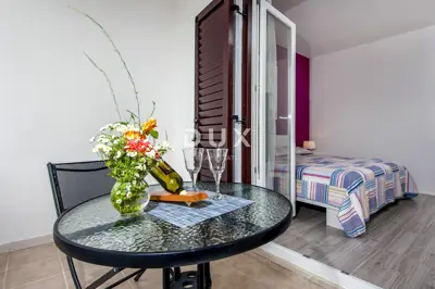 House 360 m², Rovinj - 6 residential units - 10