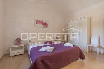 House 140 m², Tinjan - pool and summer kitchen - 10