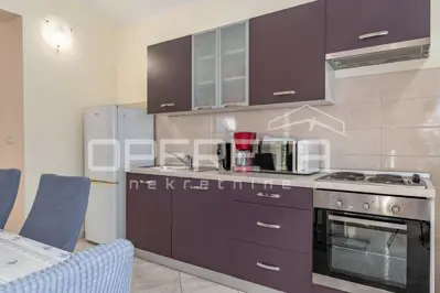 House 140 m², Tinjan - pool and summer kitchen - 3