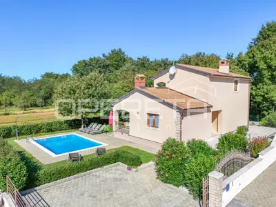 House 140 m², Tinjan - pool and summer kitchen - 18