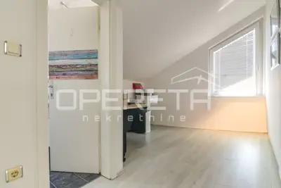 Stan 280 m², Blato - dvoetažni, 8 soba - 10